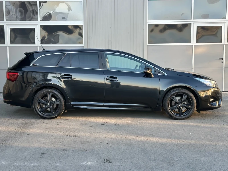 Toyota Avensis 2.0 D4-D Full^KeyLess^ Panorama^Серзина история, снимка 5 - Автомобили и джипове - 49426823