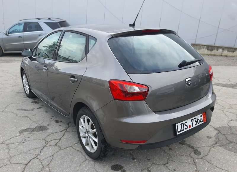 Seat Ibiza 1.0 55хил км!, снимка 5 - Автомобили и джипове - 49495333