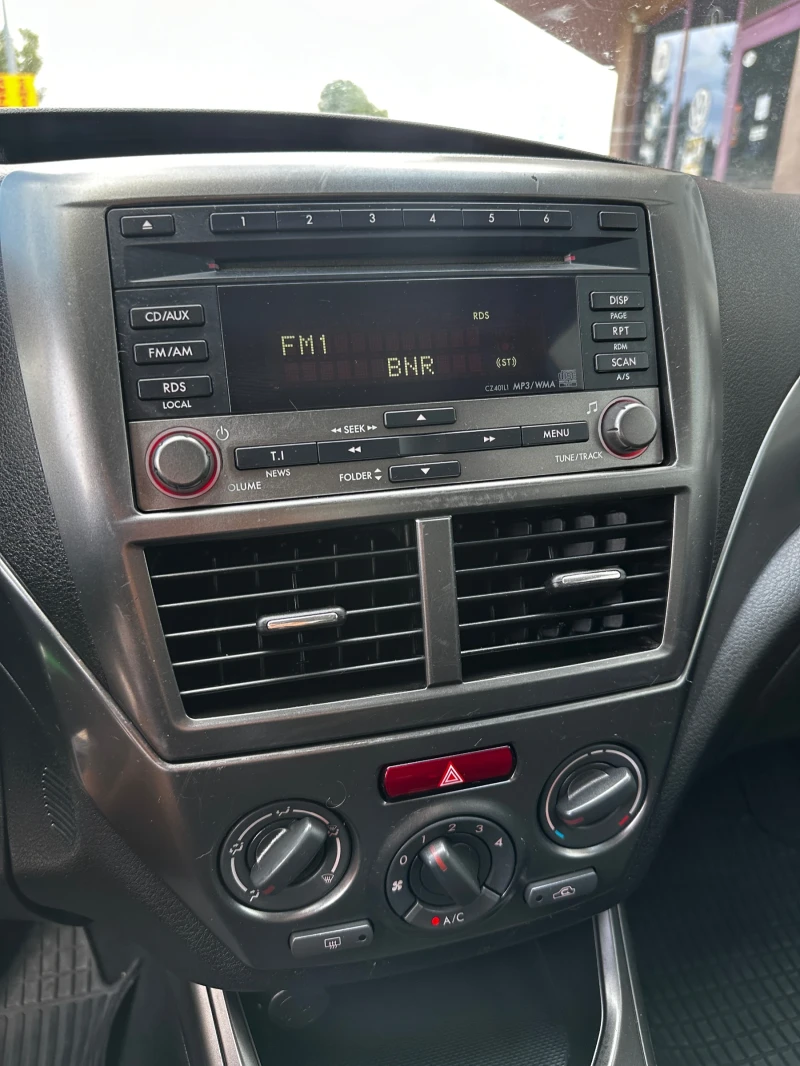 Subaru Impreza 1.5i/ 4X4, снимка 8 - Автомобили и джипове - 51890721