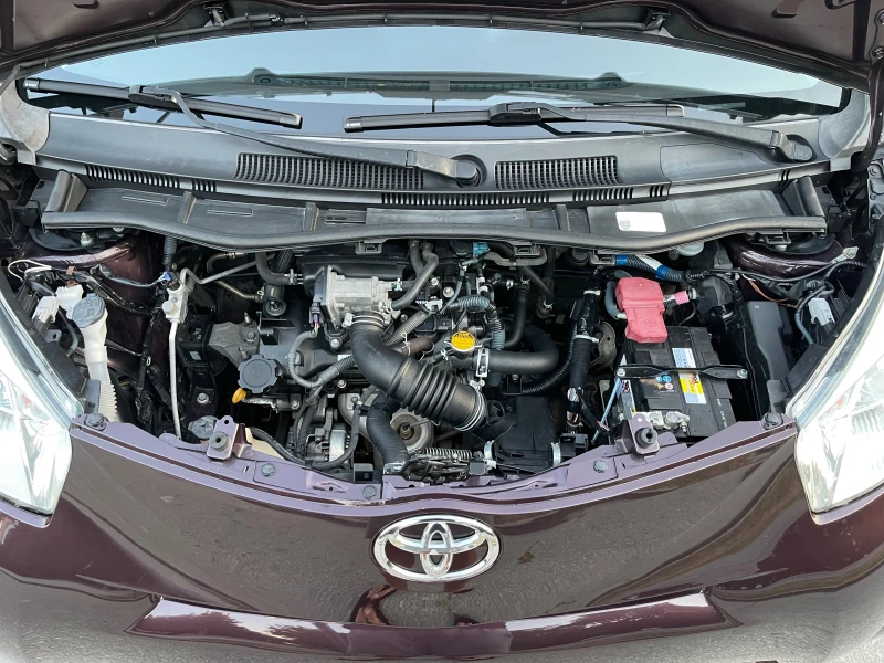 Toyota IQ 1.0VVT-i* 68k.c., снимка 17 - Автомобили и джипове - 51016101