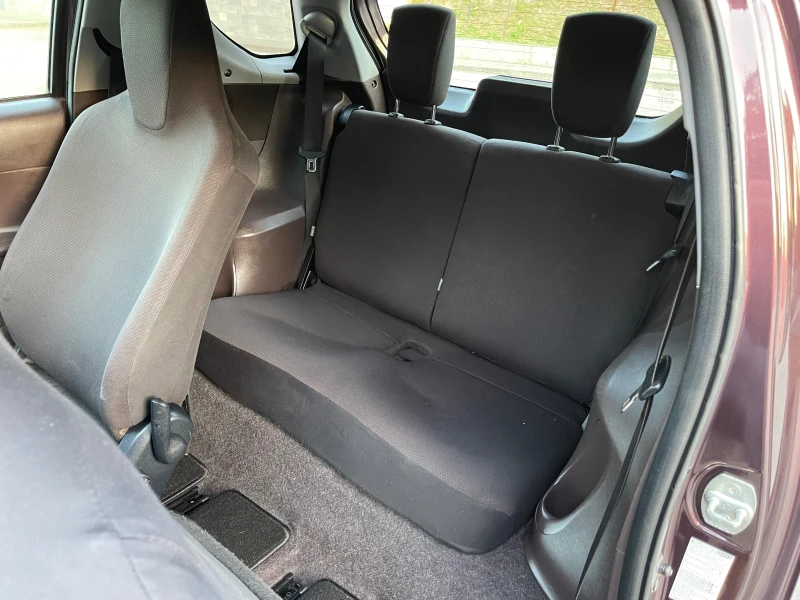 Toyota IQ 1.0VVT-i* 68k.c., снимка 15 - Автомобили и джипове - 51016101