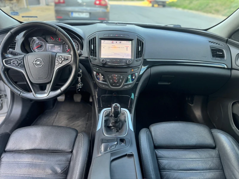 Opel Insignia, снимка 11 - Автомобили и джипове - 51555913