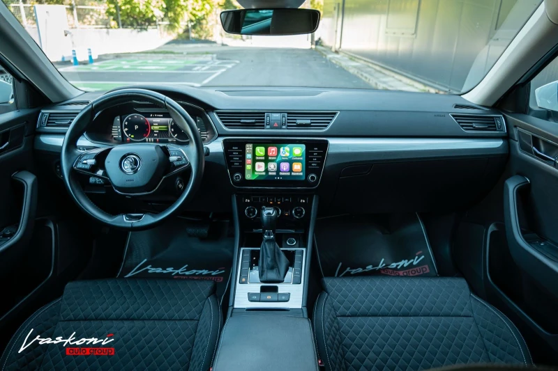 Skoda Superb 2.0 TDI Facelift, снимка 12 - Автомобили и джипове - 52010895