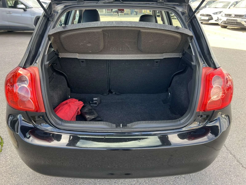 Toyota Auris 1.3 Dual VVT-i , снимка 10 - Автомобили и джипове - 52391928