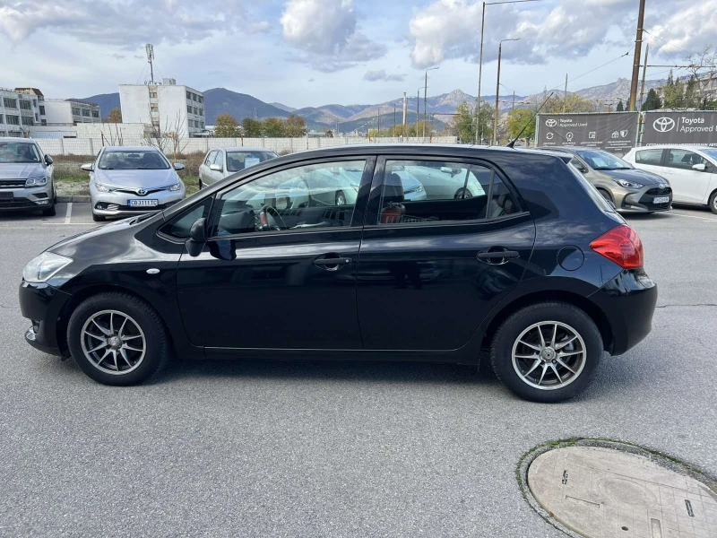 Toyota Auris 1.3 Dual VVT-i , снимка 3 - Автомобили и джипове - 52391928