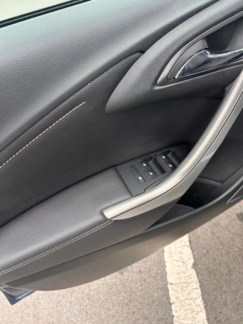 Opel Astra, снимка 14 - Автомобили и джипове - 52446329