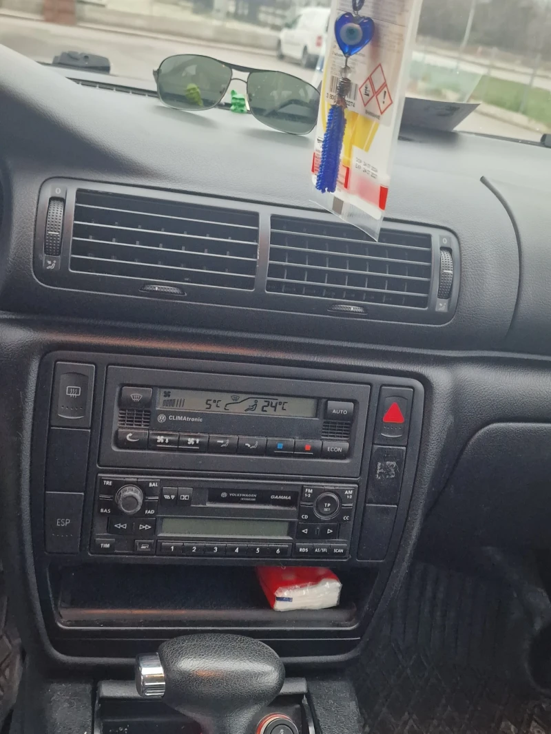 VW Passat, снимка 7 - Автомобили и джипове - 52877787