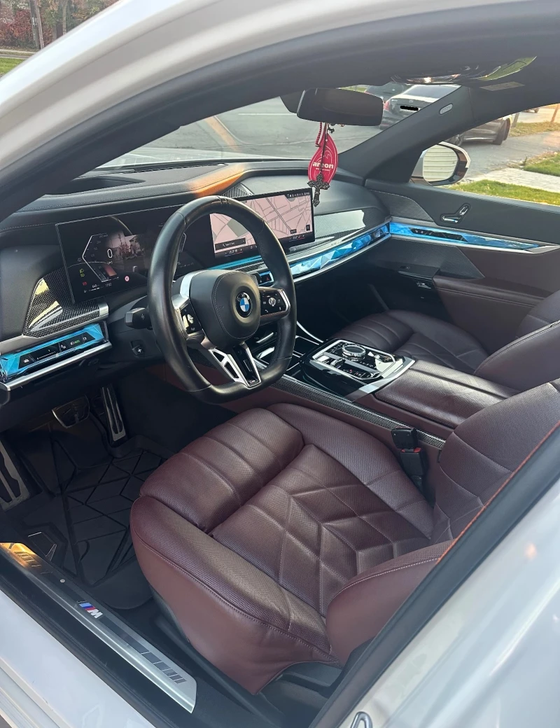 BMW 740 d xDrive M-Pack Fond-entertainment, снимка 7 - Автомобили и джипове - 53167468