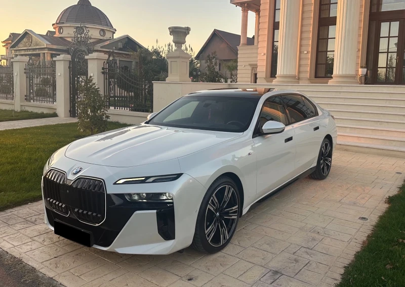 BMW 740 d xDrive M-Pack Fond-entertainment