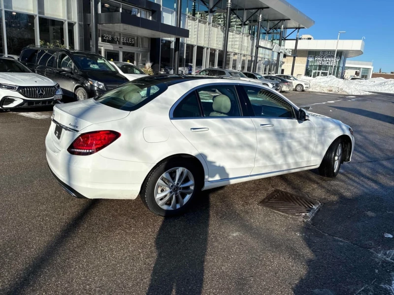 Mercedes-Benz C 300 * CARFAX * БЕЗ ПЪРВОНАЧАЛНА ВНОСКА, снимка 3 - Автомобили и джипове - 53289207