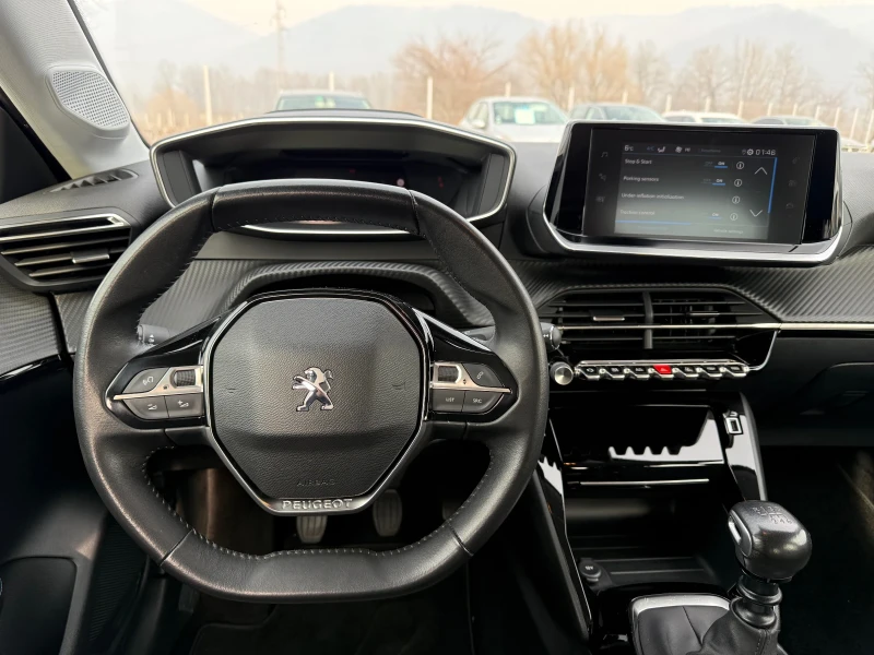 Peugeot 208 1.2i Turbo PureTech 42000km, снимка 14 - Автомобили и джипове - 53361275