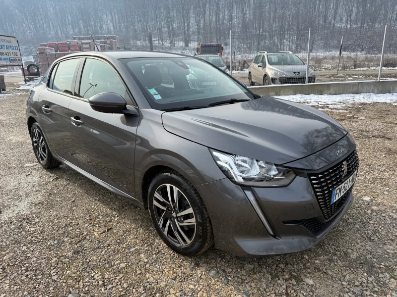 Peugeot 208 1.2i Turbo PureTech 42000km, снимка 3 - Автомобили и джипове - 53361275