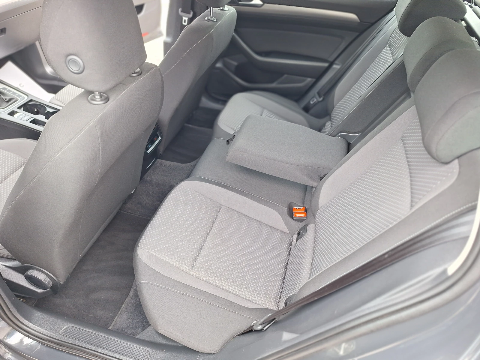 VW Passat 2.0TDI 150ps | Mobile.bg — изображение 16