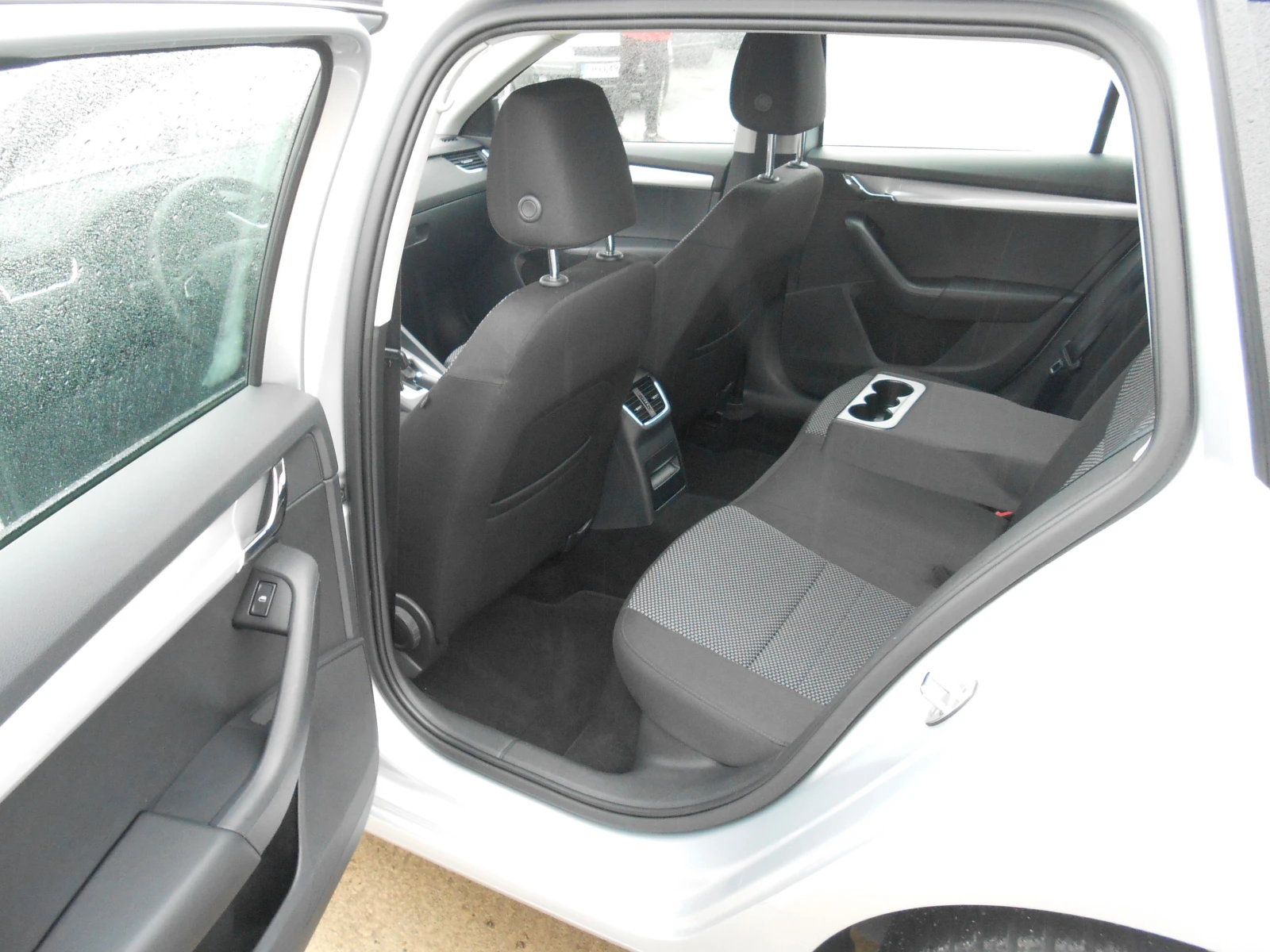 Skoda Octavia 1.6d-Euro-5B-Navi-Automat | Mobile.bg — изображение 16