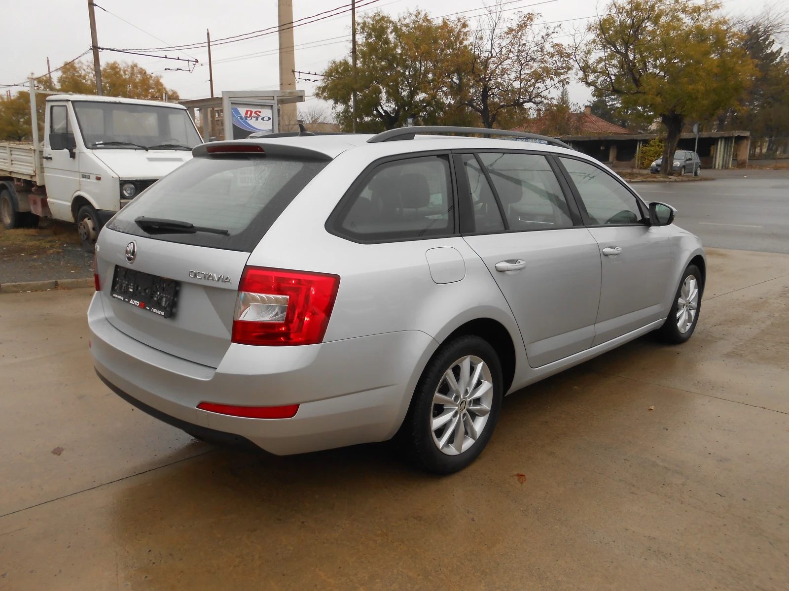 Skoda Octavia 1.6d-Euro-5B-Navi-Automat - изображение 5