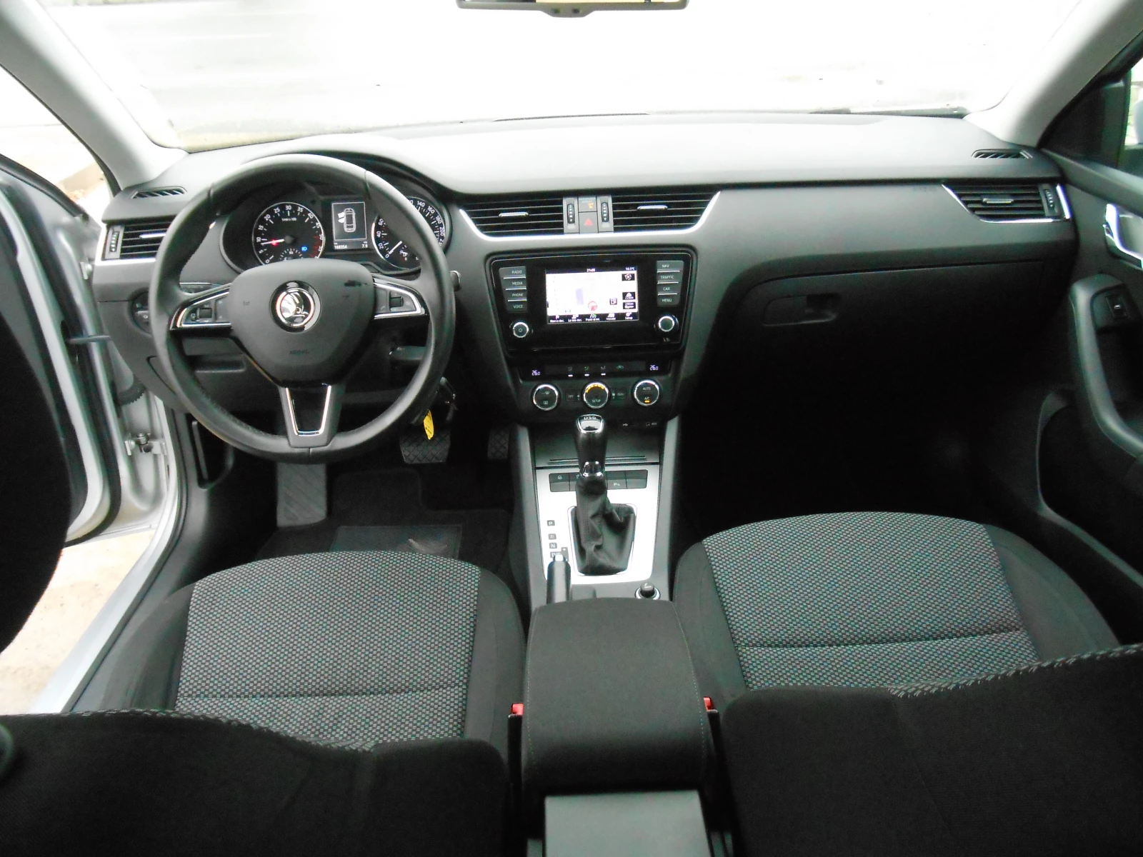 Skoda Octavia 1.6d-Euro-5B-Navi-Automat | Mobile.bg — изображение 14