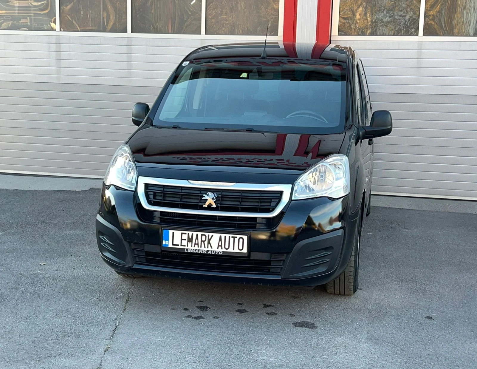 Peugeot Partner 1.2I KLIMATIK NAVI EVRO 6B ЛИЗИНГ!!! - изображение 2