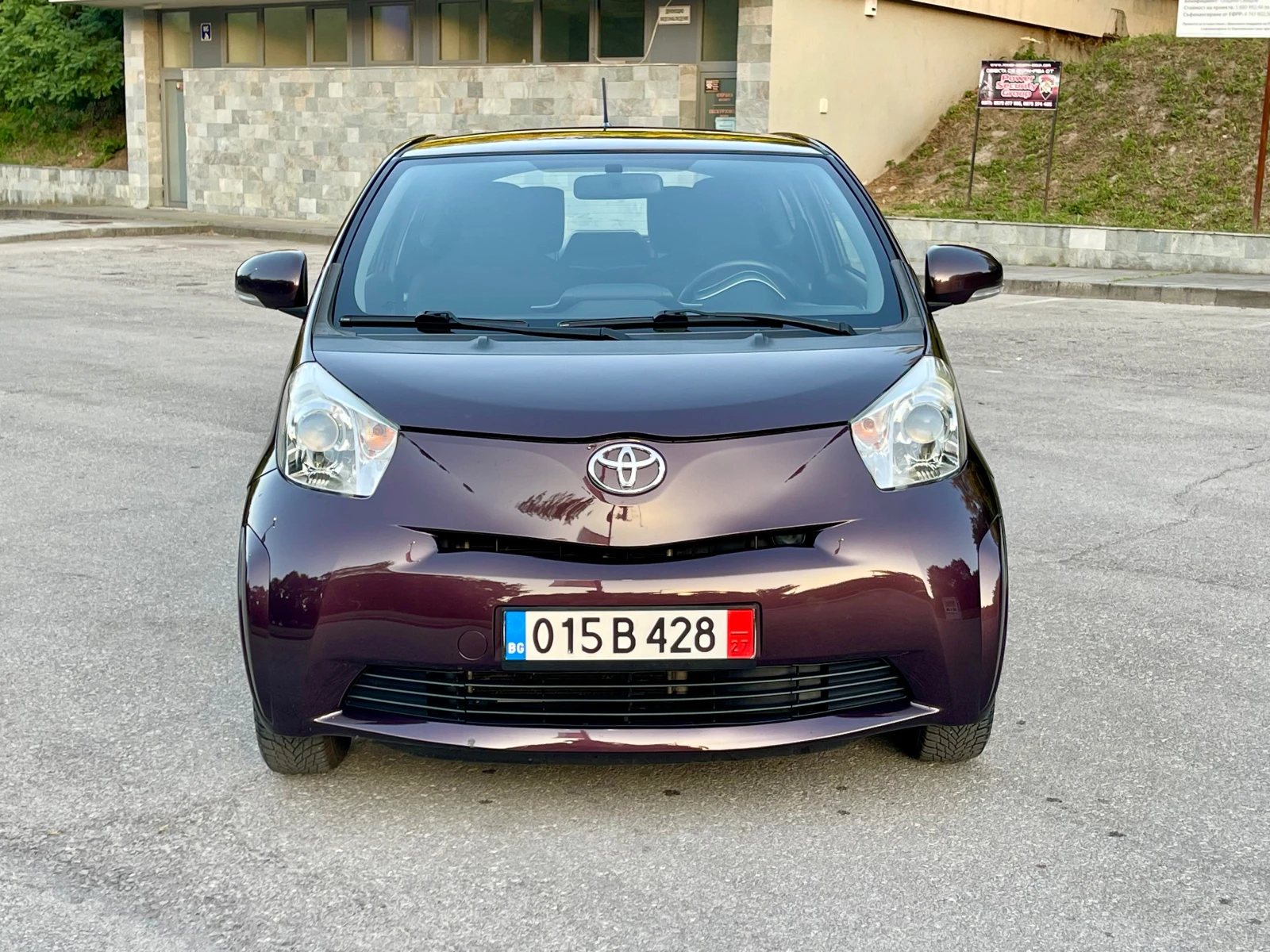 Toyota IQ 1.0VVT-i* 68k.c. - изображение 6