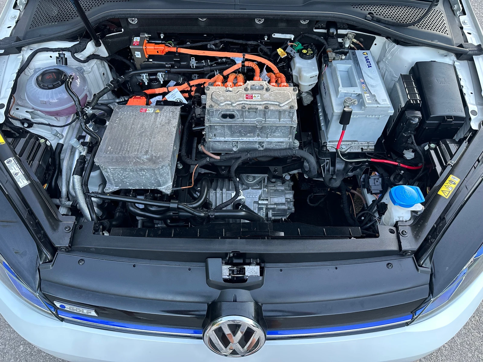 VW Golf e-Golf* 35.8кWh* 136кс - изображение 9
