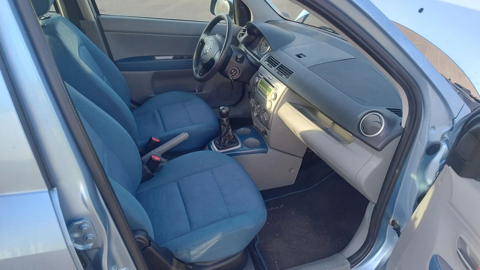 Mazda 2 1.4  *  *  | Mobile.bg   5