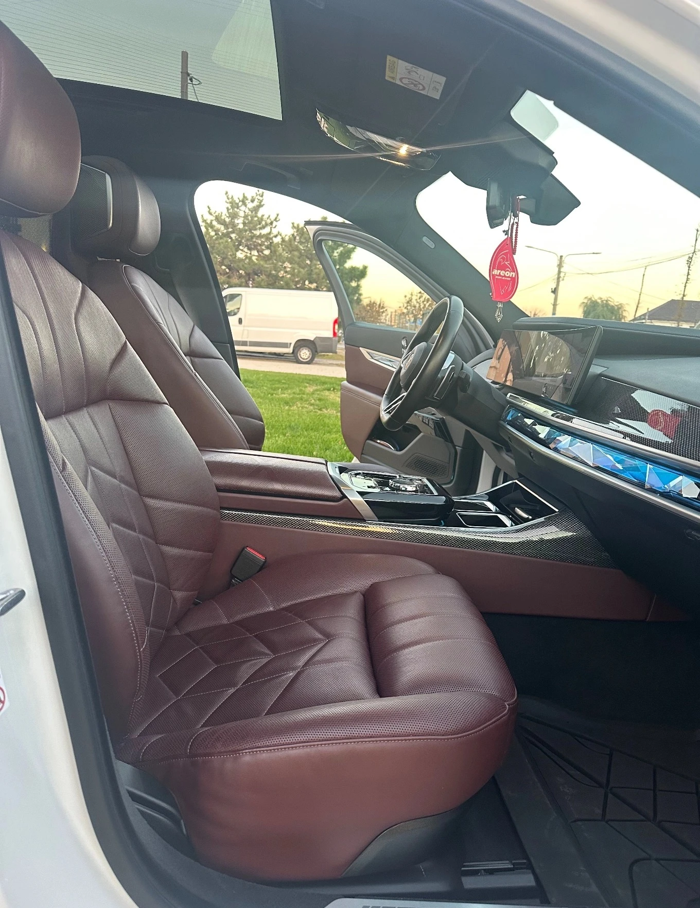 BMW 740 d xDrive M-Pack Fond-entertainment | Mobile.bg � ����������� 11