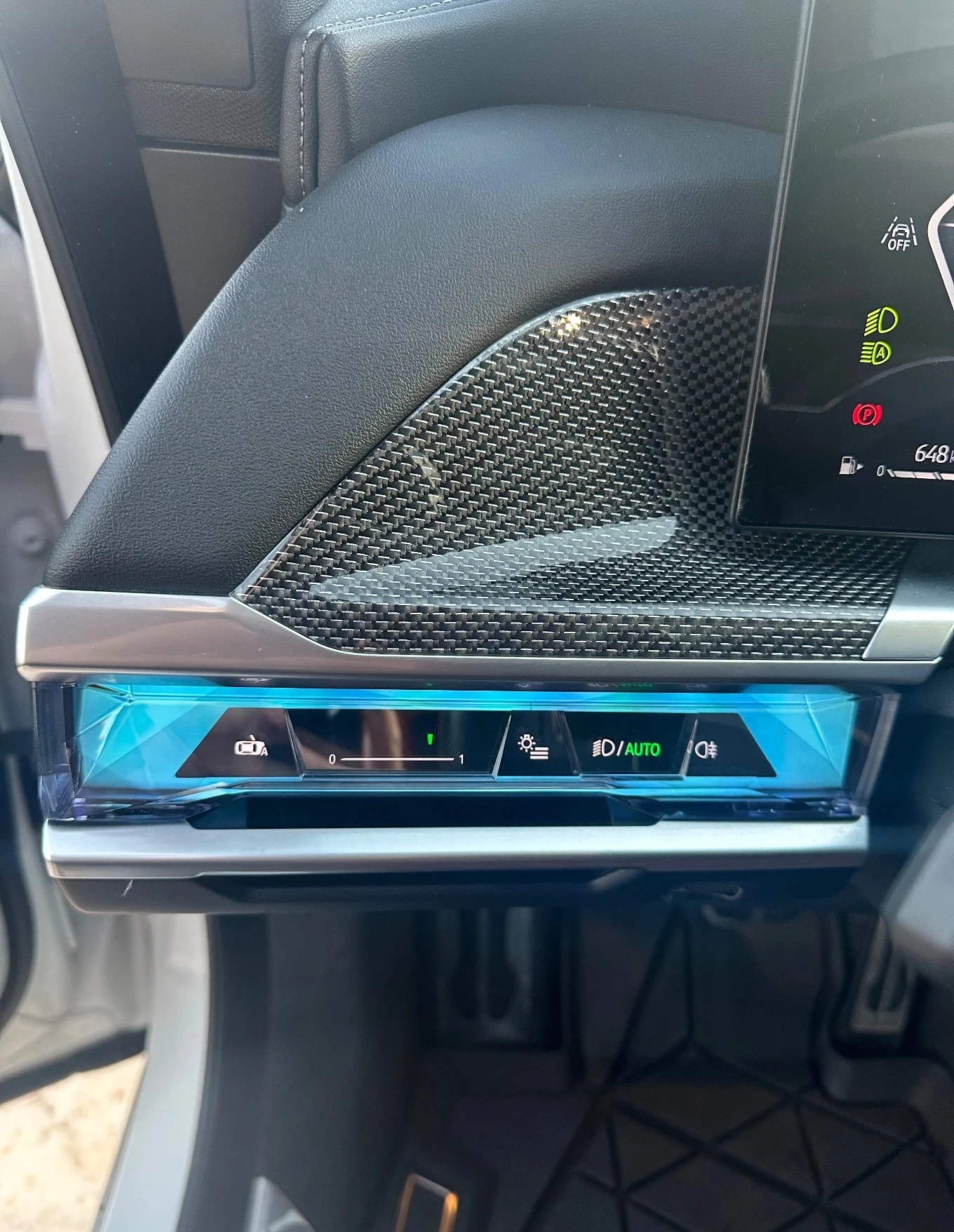 BMW 740 d xDrive M-Pack Fond-entertainment - изображение 8