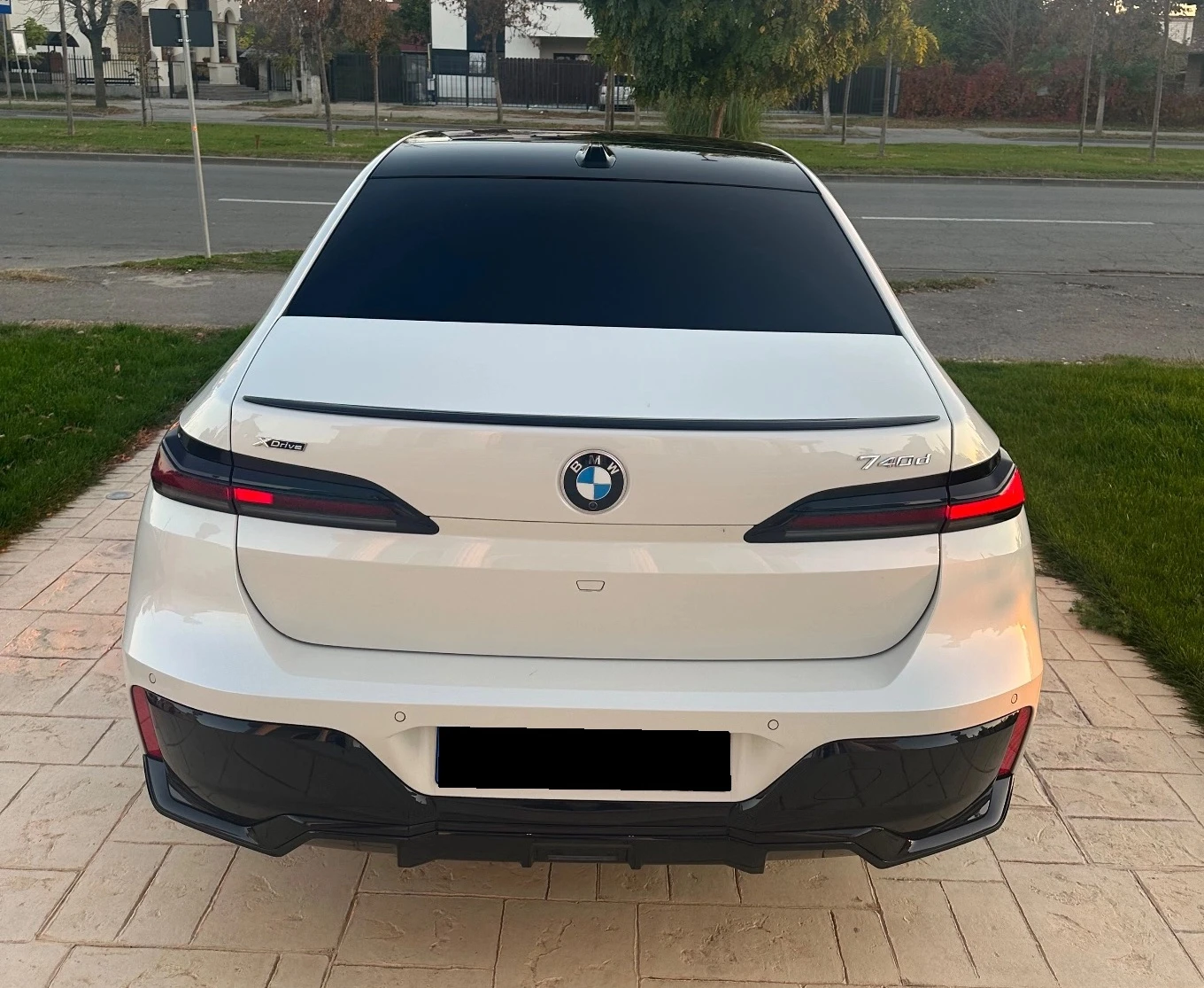 BMW 740 d xDrive M-Pack Fond-entertainment - изображение 6