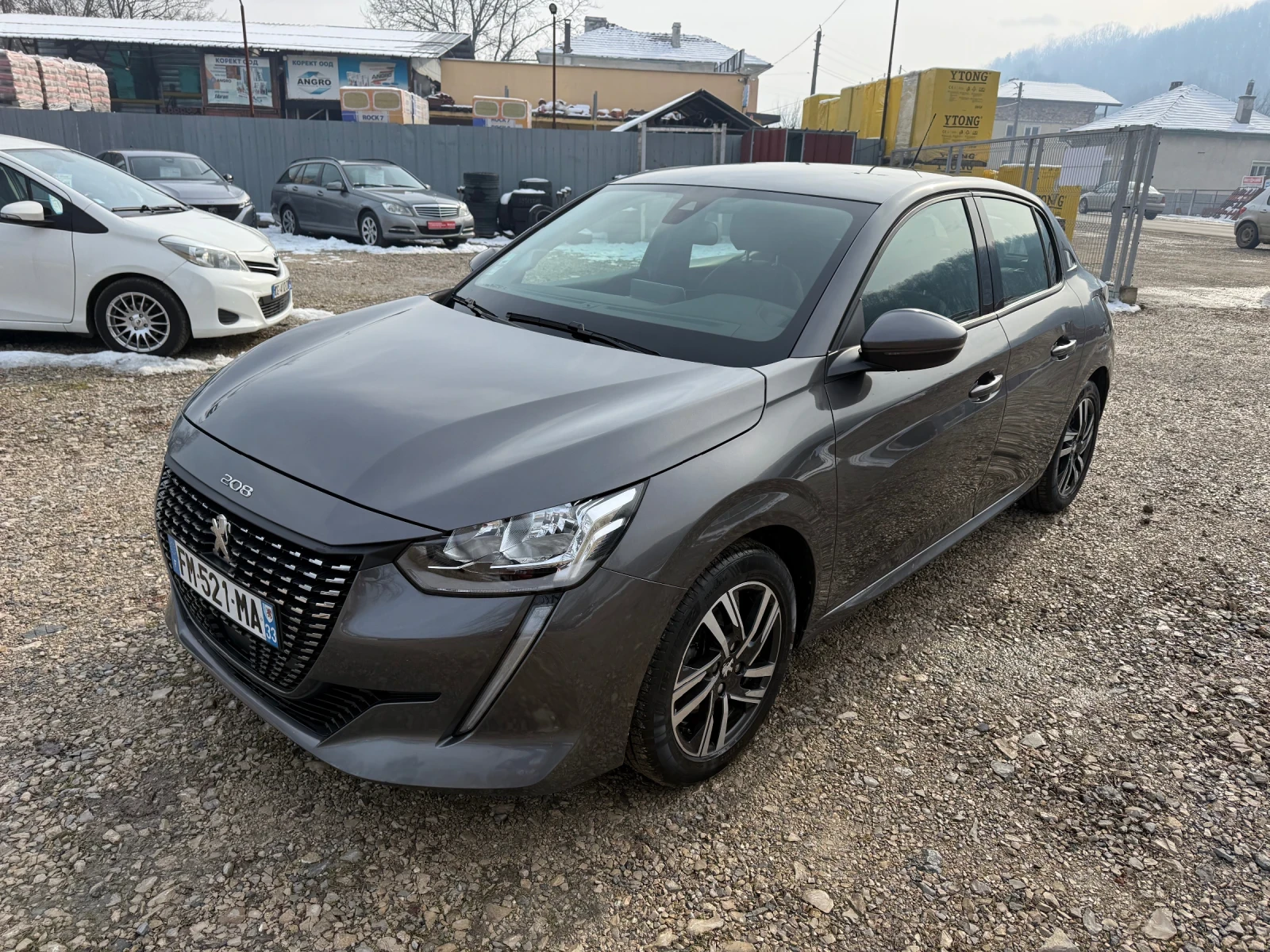 Peugeot 208 1.2i Turbo PureTech 42000km | Mobile.bg � ����������� 1