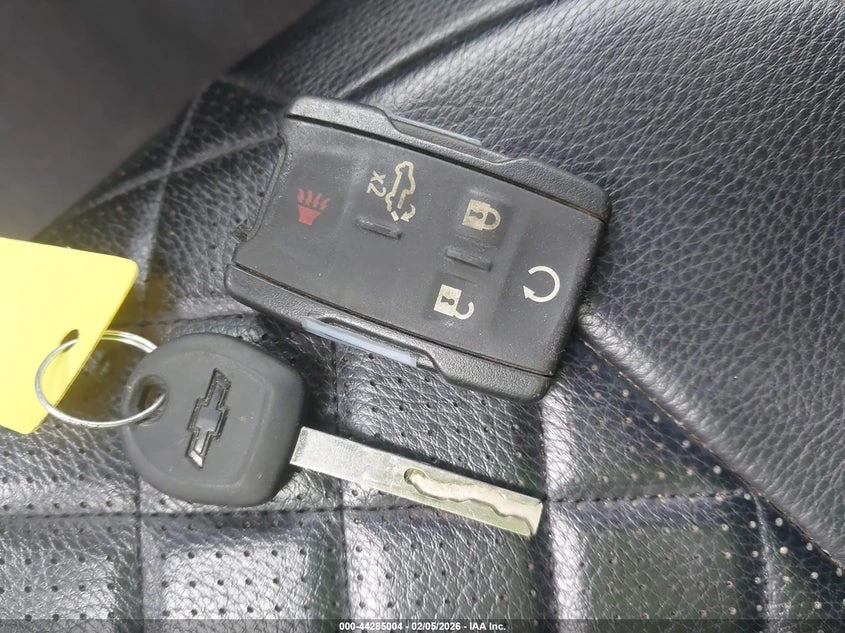 Chevrolet Silverado 2.7l 1500 2Wd Short Bed Custom, снимка 11 - Автомобили и джипове - 53816580