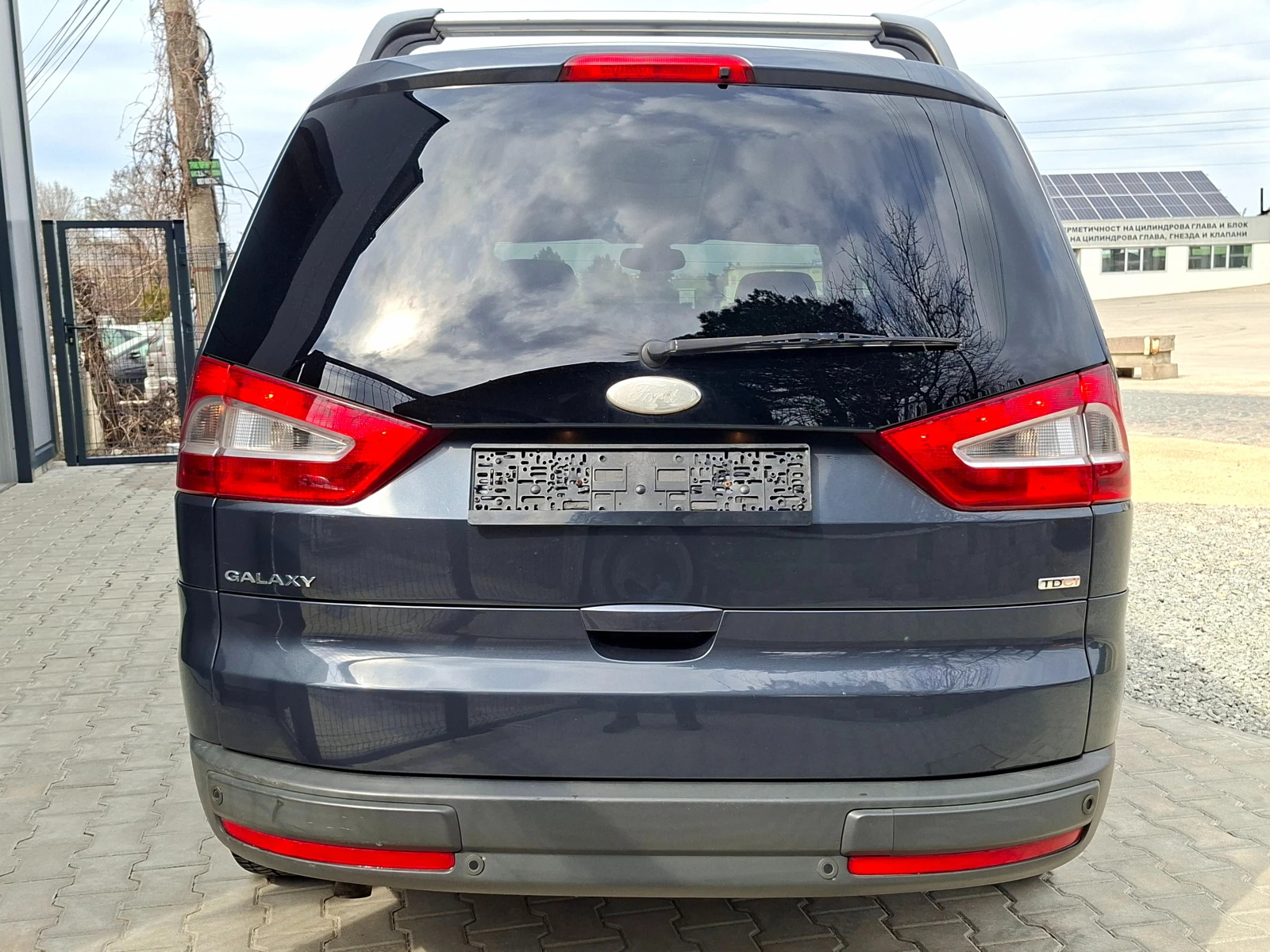 Ford Galaxy 2.0TDCi 6+ 1 КОЖА* НАВИ* ПАНОРАМА, снимка 6 - Автомобили и джипове - 53934152