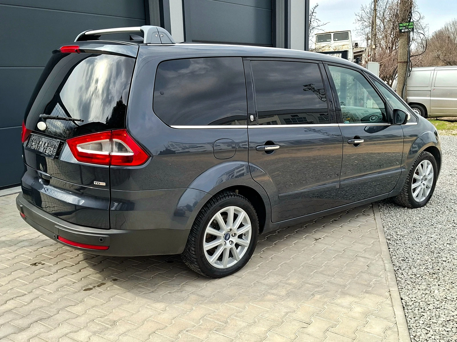 Ford Galaxy 2.0TDCi 6+ 1 КОЖА* НАВИ* ПАНОРАМА, снимка 5 - Автомобили и джипове - 53934152