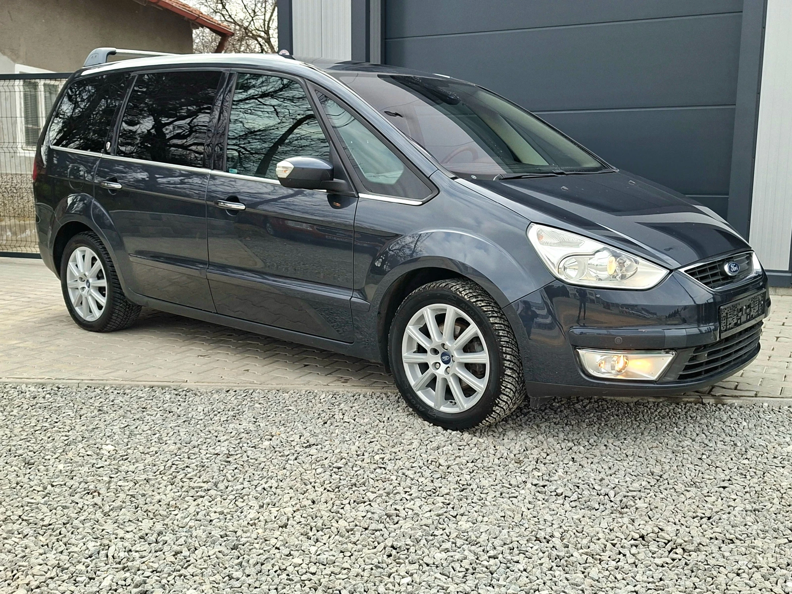 Ford Galaxy 2.0TDCi 6+ 1 КОЖА* НАВИ* ПАНОРАМА, снимка 3 - Автомобили и джипове - 53934152