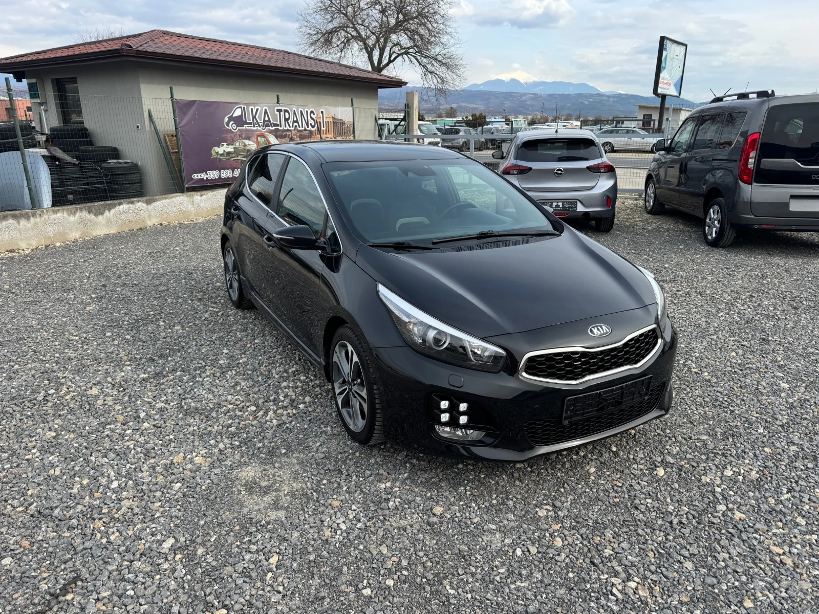 Kia Ceed 1.6 CRDI   GT LINE  , снимка 2 - Автомобили и джипове - 53978465