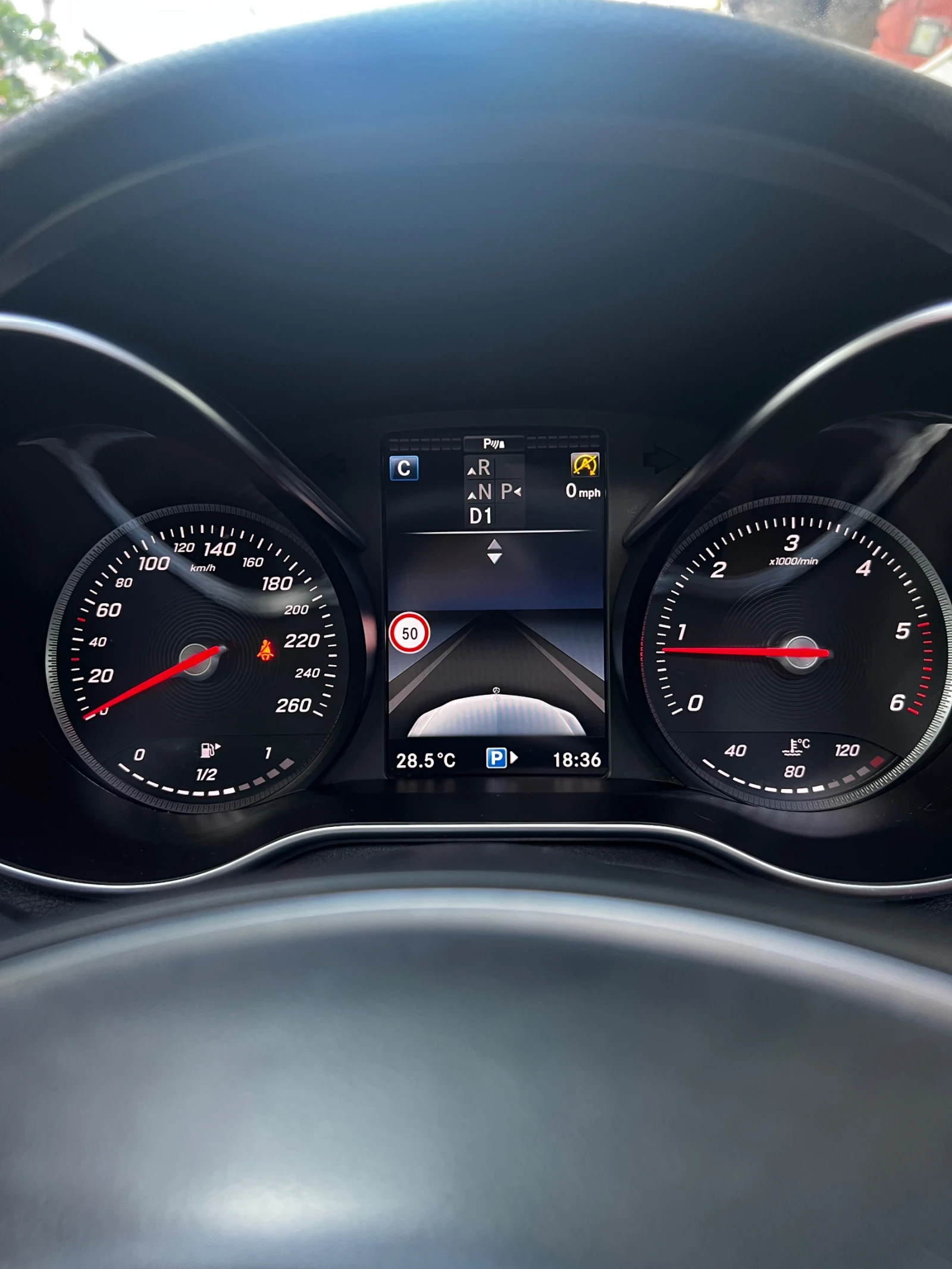 Mercedes-Benz C 250 4MATIC AMG| �����| �����| Car Play | Led Intellige | Mobile.bg � ����������� 12