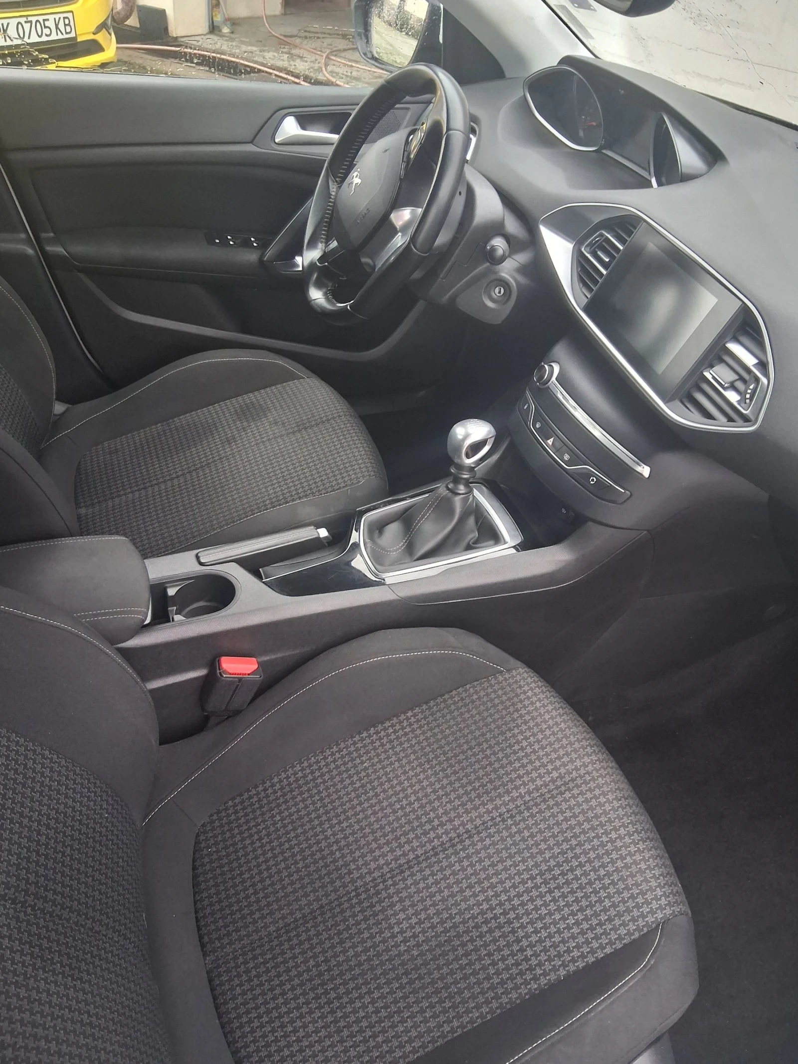 Peugeot 308, снимка 8 - Автомобили и джипове - 54371344