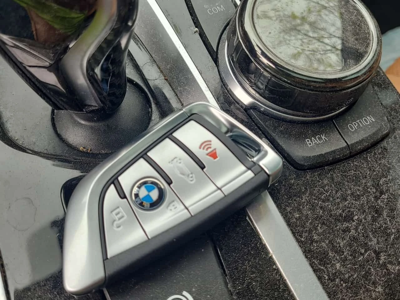 BMW 550 ДИСТРОНИК/ПАМЕТ/M550I XDRIVE/CARFAX/ФИНАНСИРАНЕ, снимка 8 - Автомобили и джипове - 54633086