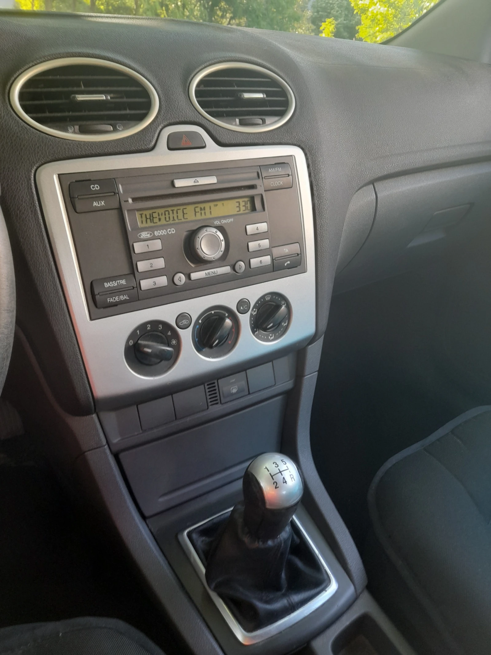 Ford Focus 1.8 TDCI, снимка 5 - Автомобили и джипове - 54770320