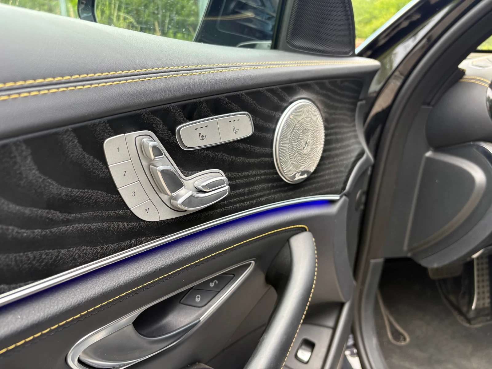 Mercedes-Benz E 63 AMG * ГОТОВ ЛИЗИНГ* 50000КМ* 100% ОДОБРЕНИЕ* , снимка 11 - Автомобили и джипове - 55012906