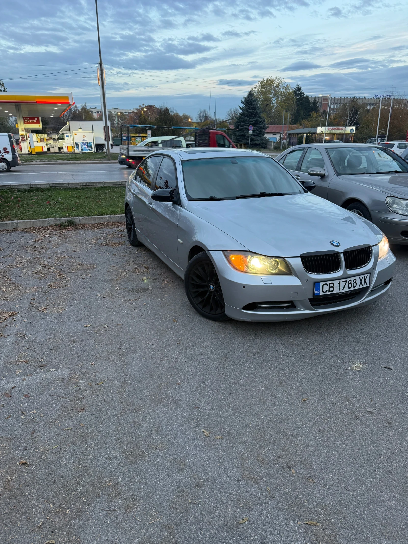 BMW 320, снимка 2 - Автомобили и джипове - 55199999