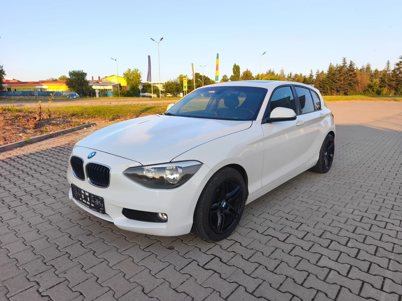 BMW 118, снимка 14 - Автомобили и джипове - 55467962