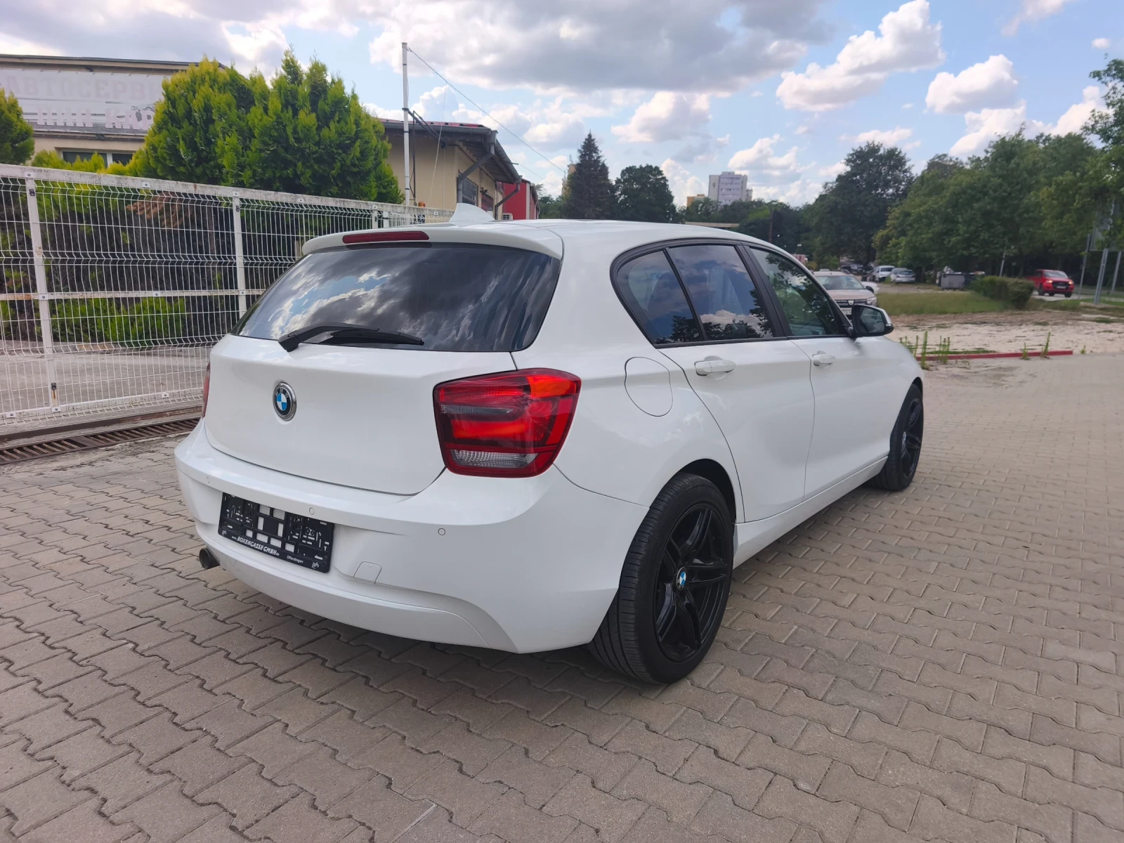 BMW 118, снимка 4 - Автомобили и джипове - 55467962