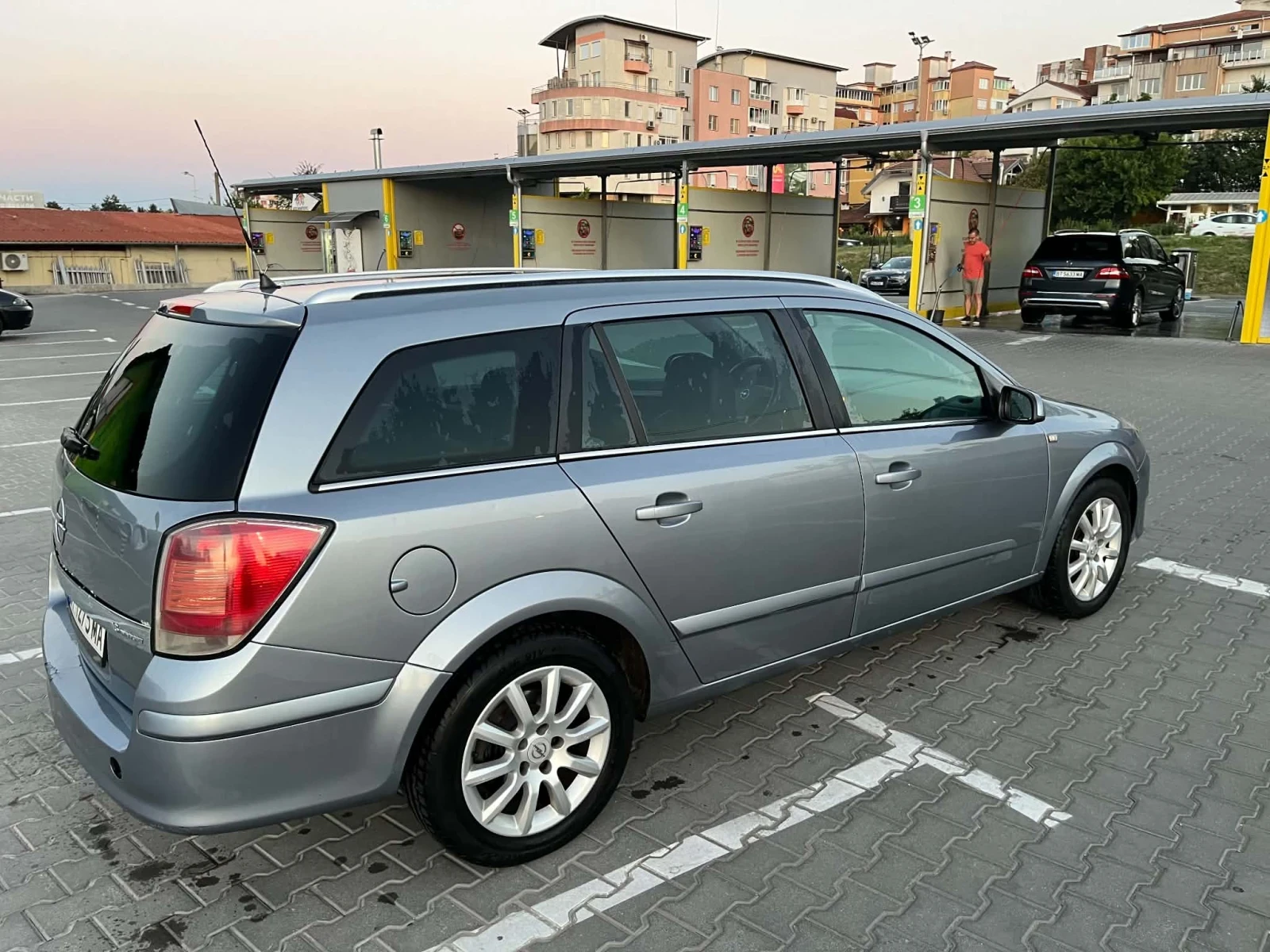 Opel Astra, снимка 3 - Автомобили и джипове - 55510160