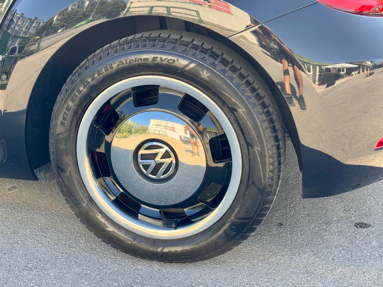 VW Beetle 2.0T DSG , снимка 5 - Автомобили и джипове - 55628048