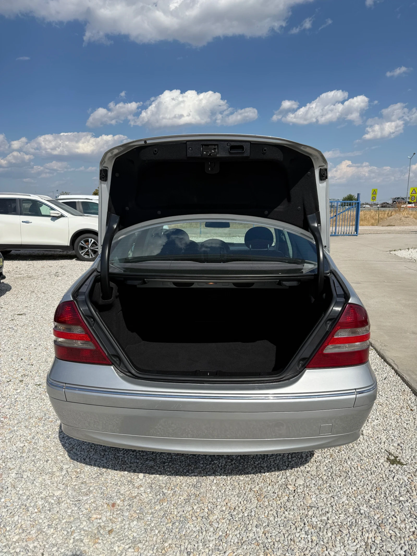 Mercedes-Benz C 220 CDi, снимка 15 - Автомобили и джипове - 55836208