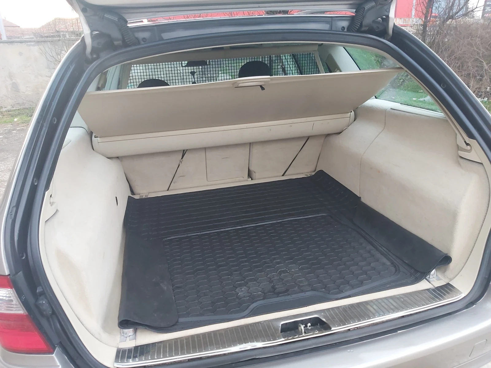 Mercedes-Benz E 320 w211, снимка 7 - Автомобили и джипове - 56137254