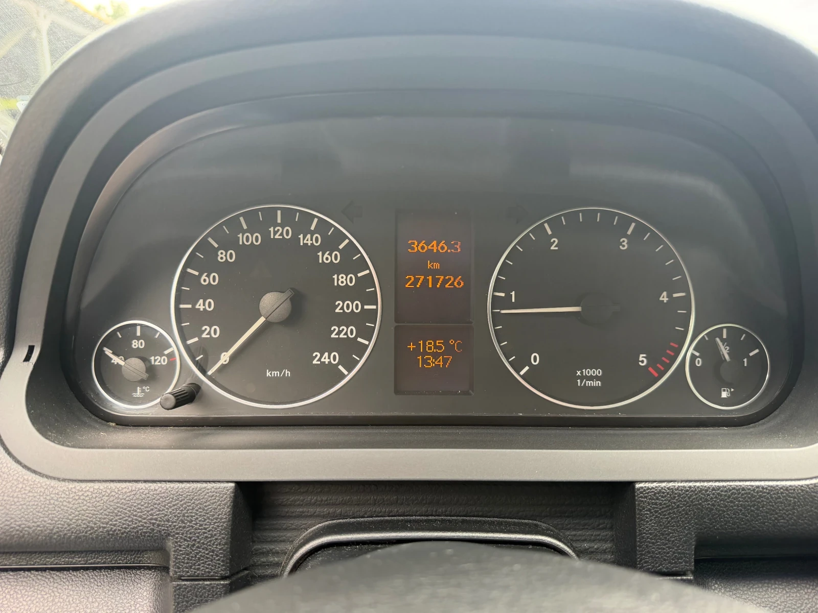 Mercedes-Benz A 180 CDI* KLIMA* REALNI KM* , снимка 13 - Автомобили и джипове - 56270490