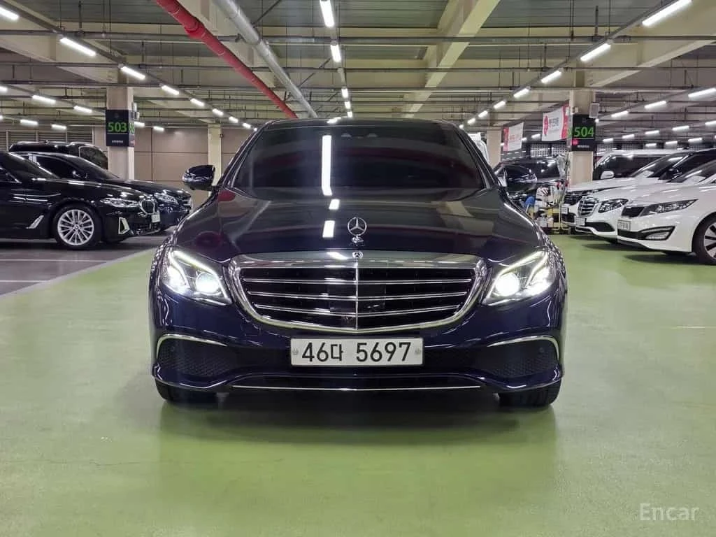 Mercedes-Benz E 400 4MATIC Exclusive | АВТОФИНАНСИРАНЕ, снимка 2 - Автомобили и джипове - 56319087