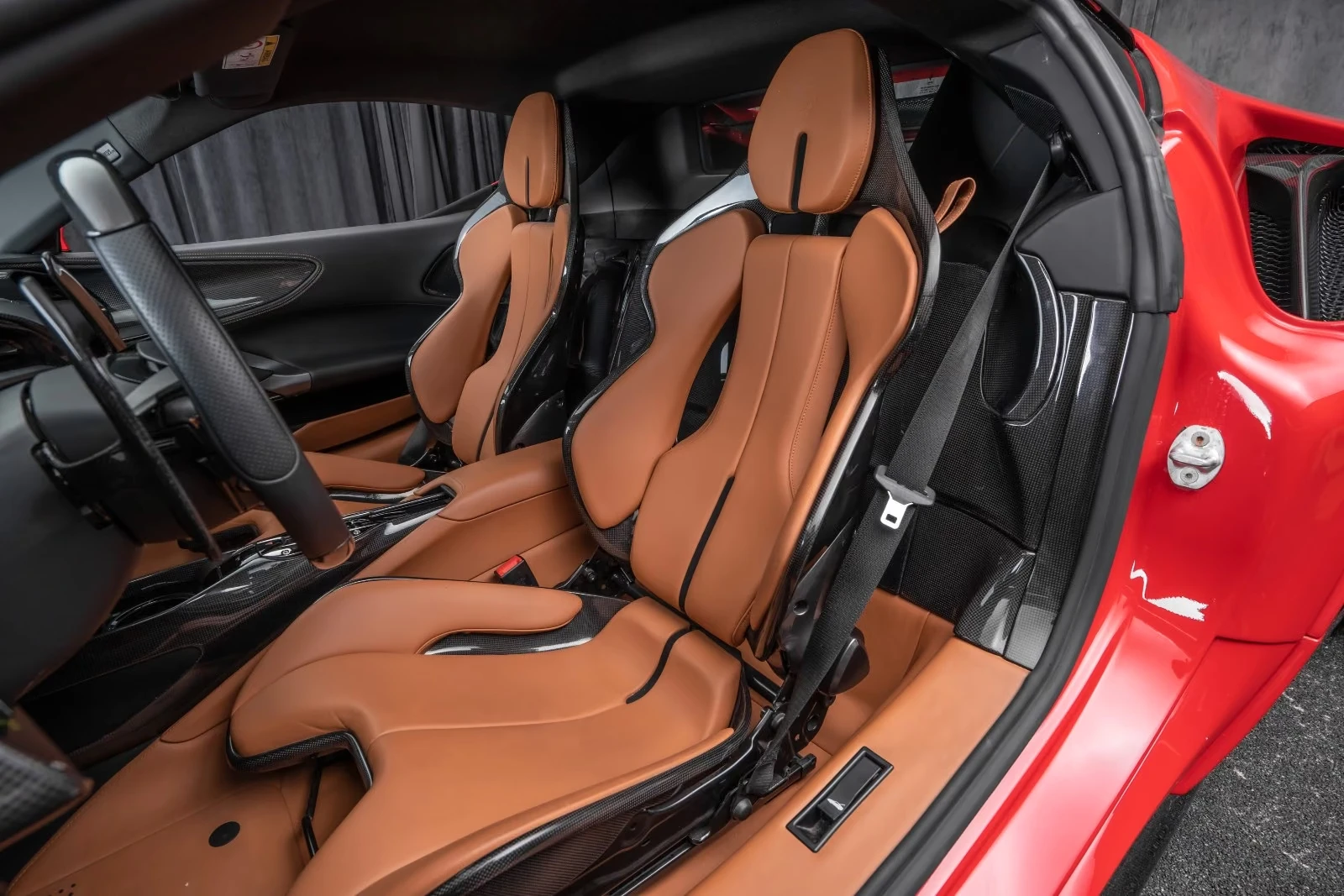 Ferrari SF 90 STRADALE/LIFT/CARBON/JBL/ROSSO CORSA/ | Mobile.bg � ����������� 9