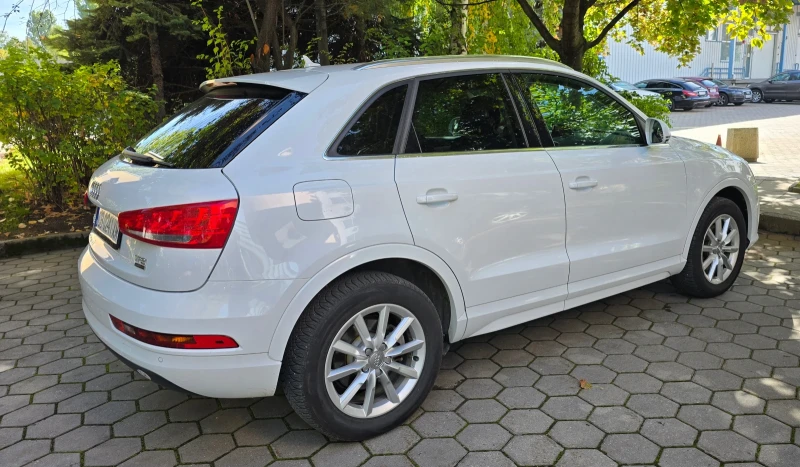 Audi Q3 TFSI quattro, снимка 6 - Автомобили и джипове - 48277639