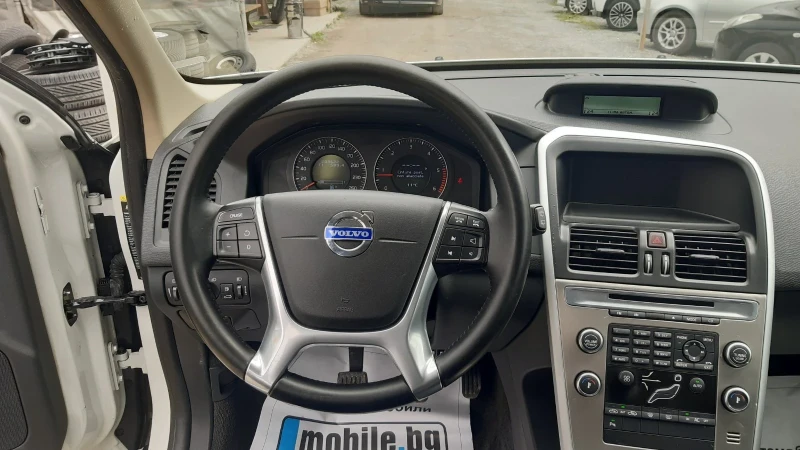 Volvo XC60 2, 4 D5- 175k.s.- ПЕРФЕКТНА, снимка 12 - Автомобили и джипове - 49749999